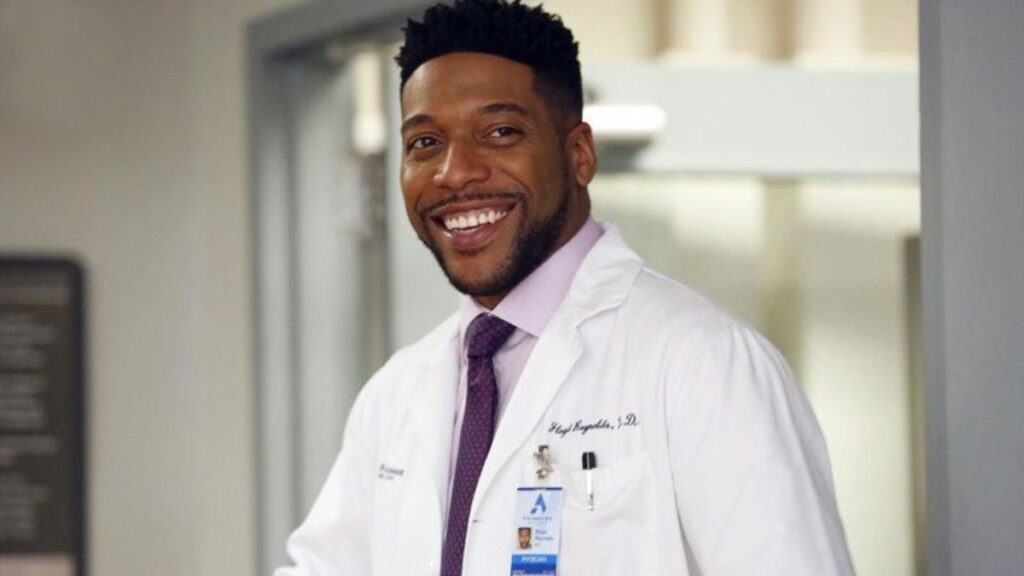 Jocko Sims dans la série New Amsterdam.
