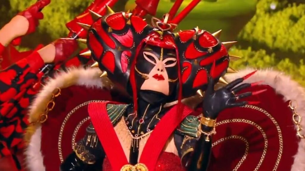 La Dame de Coeur dans Mask Singer 2025