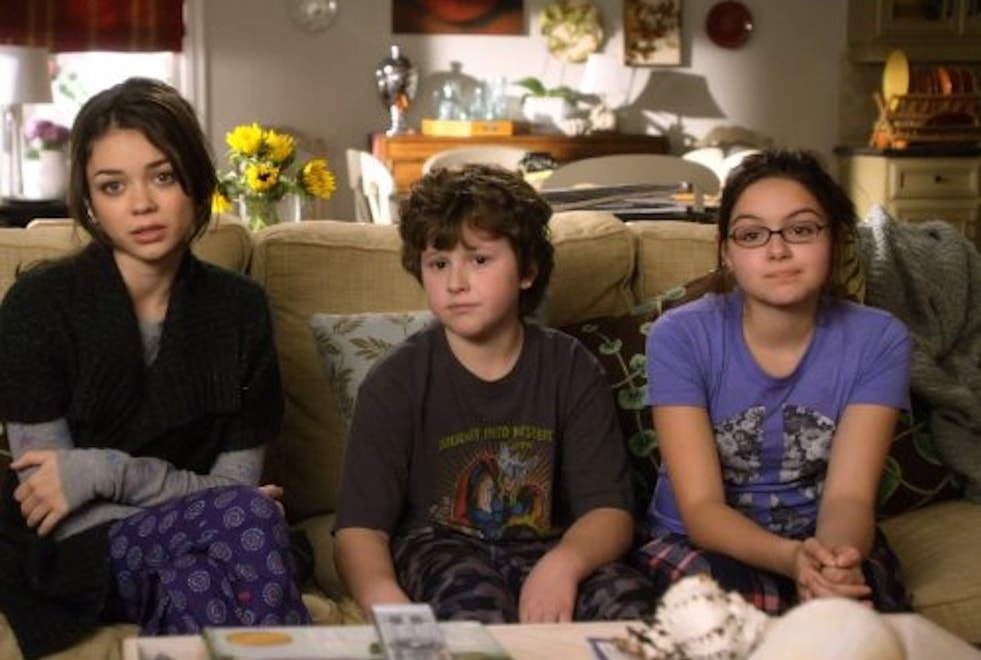 « On me traitait de grosse sal*pe alors que j’avais 14 ans » : humiliée, cette star de Modern Family explique pourquoi elle a fuit Hollywood