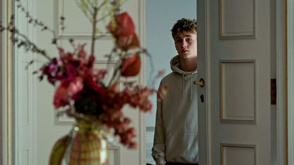 Oscar dans la série Secrets We Keep sur Netflix.