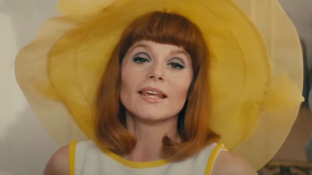Solange Garnier dans Les demoiselles de Rochefort