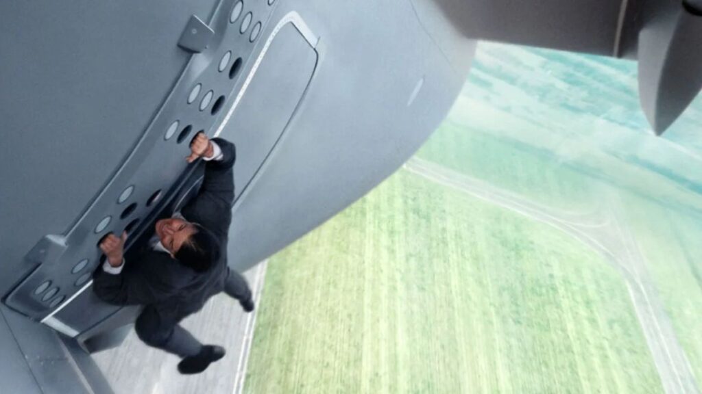 Ethan Hunt (Tom Cruise) dans Mission Impossible Rogue Nation.