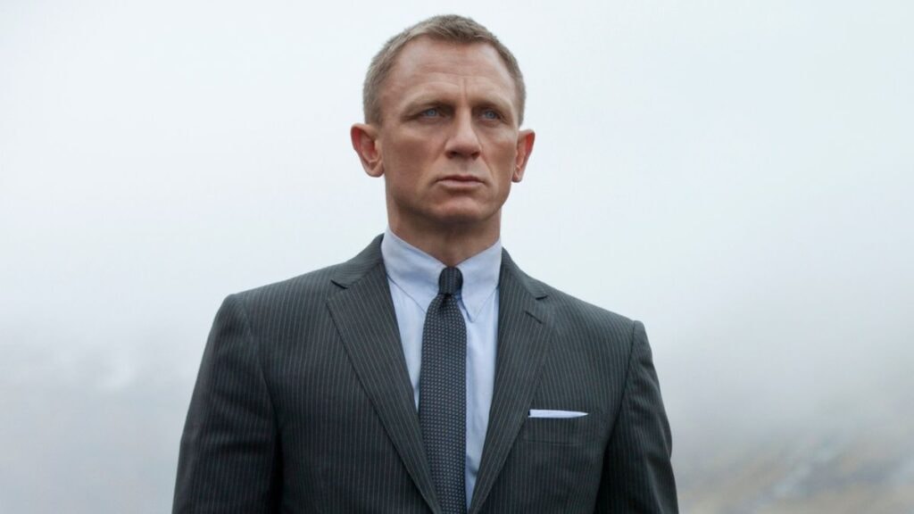 James Bond (Daniel Craig)