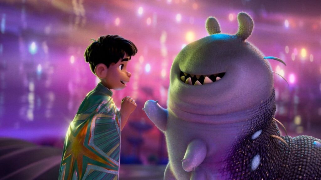 Elio et son ami Glordon dans le film d'animation Pixar Elio