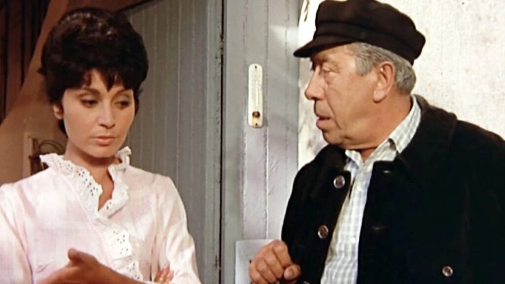 Évelyn Séléna et Fernandel dans le film Heureux qui comme Ulysse.