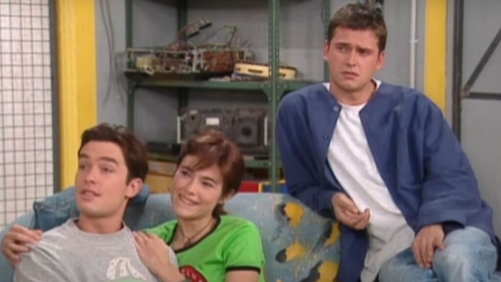 Olivier Casadesus (Olivier), Karine Lollichon (Nathalie) et Sébastien Courivaud (Sébastien) dans Le Miracle de l'Amour, la suite de Hélène et les Garçons, dans les années 90.