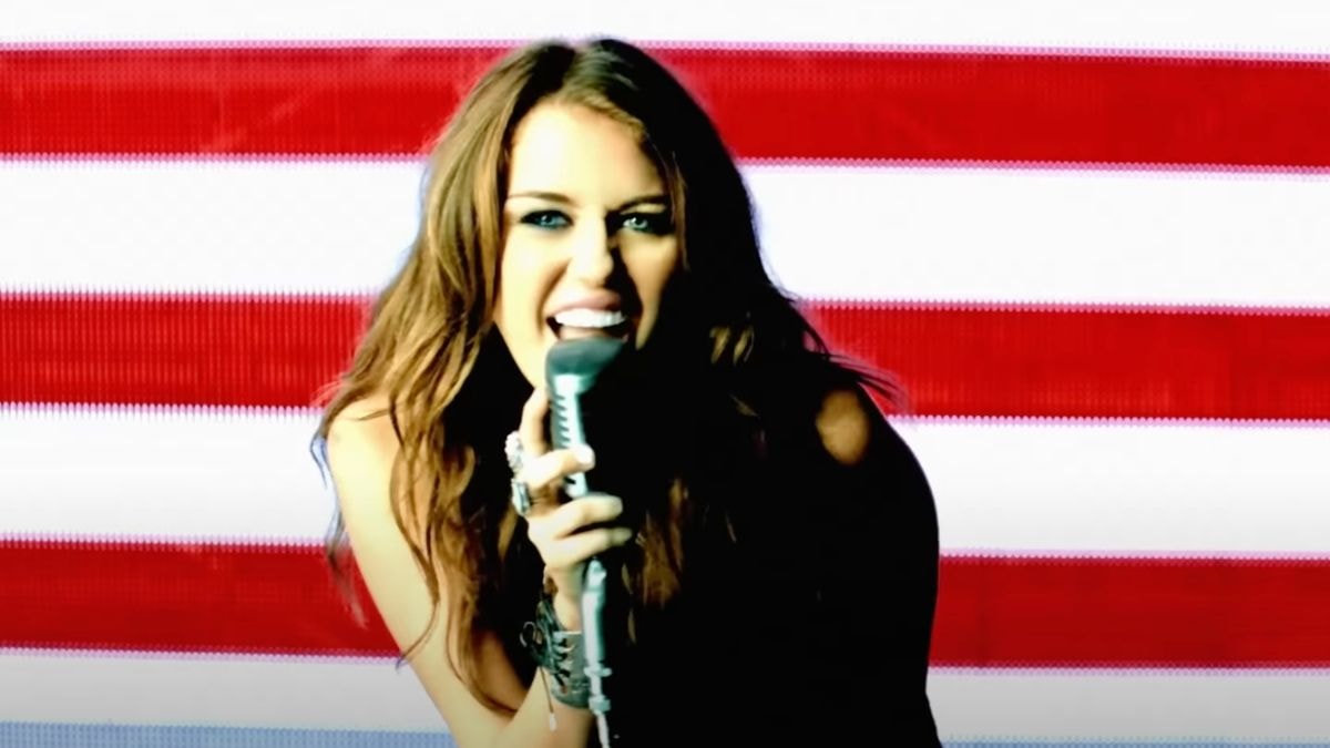 Party in the U.S.A. - Miley Cyrus