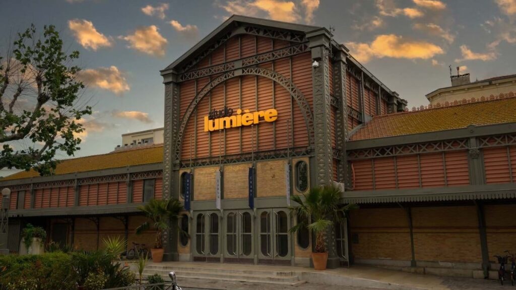 Tout pour la lumière le feuilleton netflix et TF1