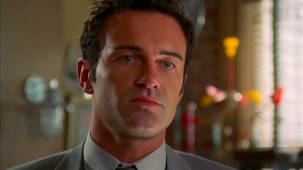 Cole dans Charmed joué par Julian McMahon