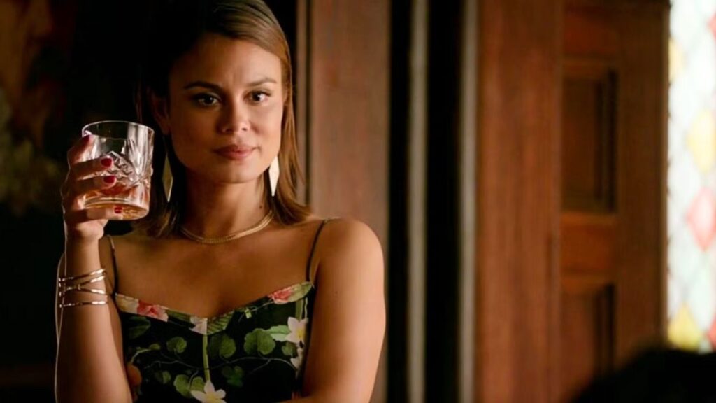 Sybil est jouée par l'actrice Nathalie Kelley dans la série The Vampire Diaries.