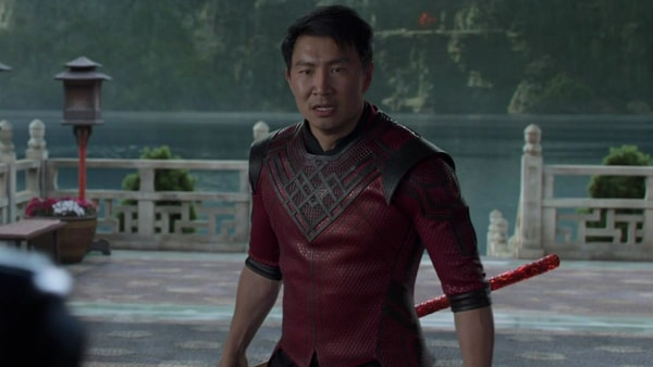 shang-chi-dans-shang-chi-et-la-legende-des-dix-anneaux