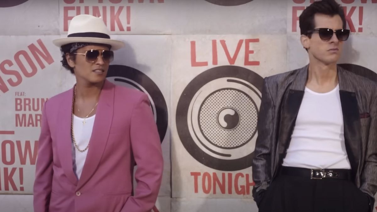 Uptown Funk - Mark Ronson ft. Bruno Mars