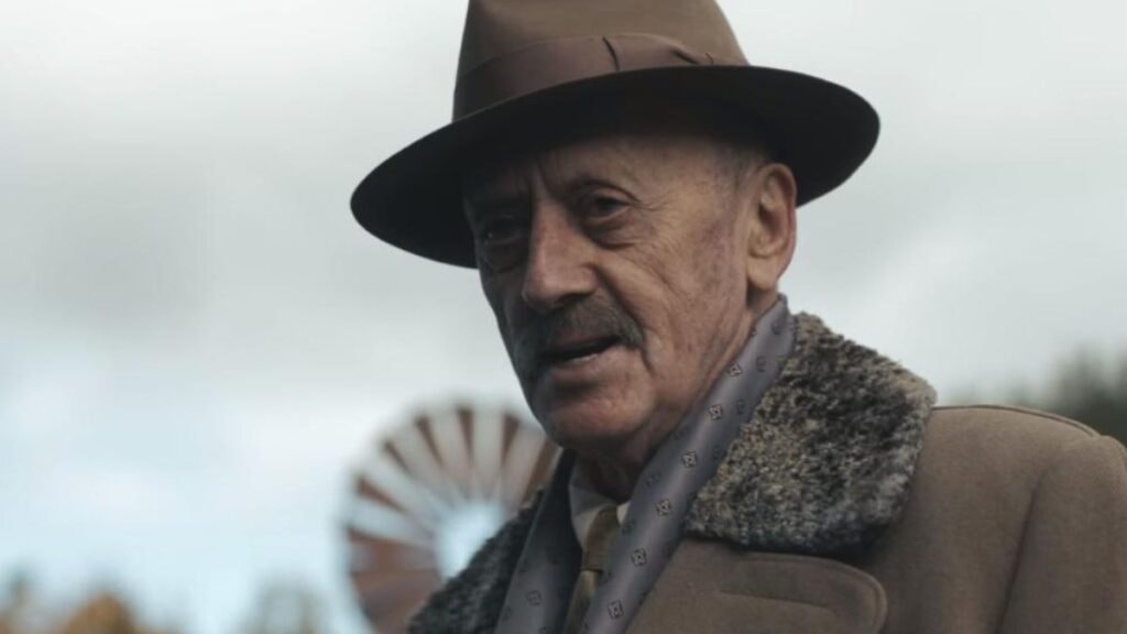 Kenneth Colley dans la peau de Vicente Changreta dans Peaky Blinders