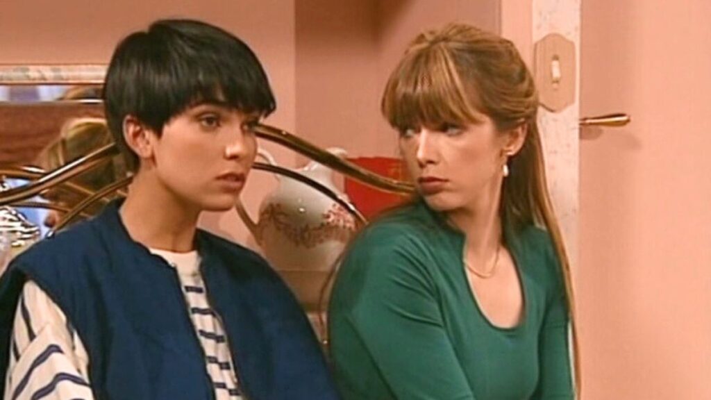 Cathy Andrieu et Hélène Rollès dans la série Hélène et les Garçons.