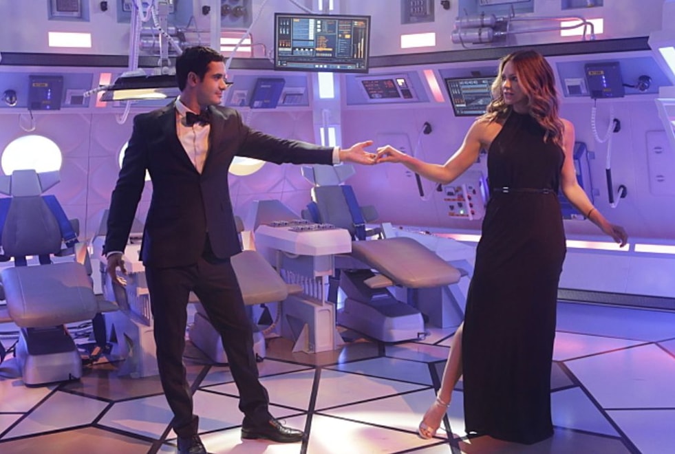 Scorpion : les acteurs Katharine Mcphee (Paige) et Elyes Gabel (Walter) étaient ils en couple pendant le tournage de la série ?