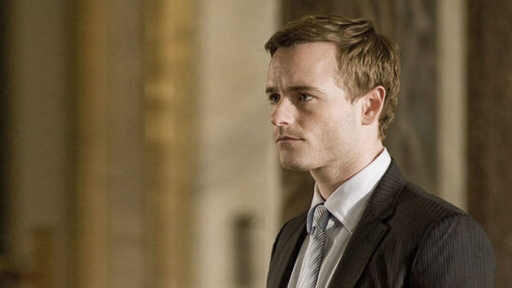 Christopher Masterson dans la série FBI Duo Très Spécial.