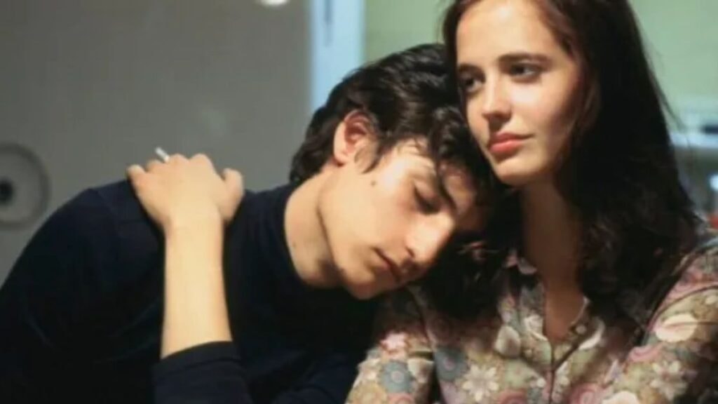 Eva Green et Louis Garrel dans Innocents (The Dreamers)