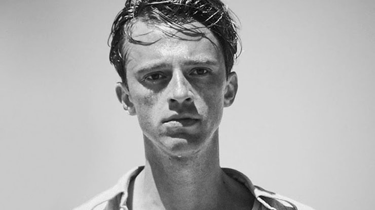 L'Étranger : pourquoi le film est-il en noir et blanc ?