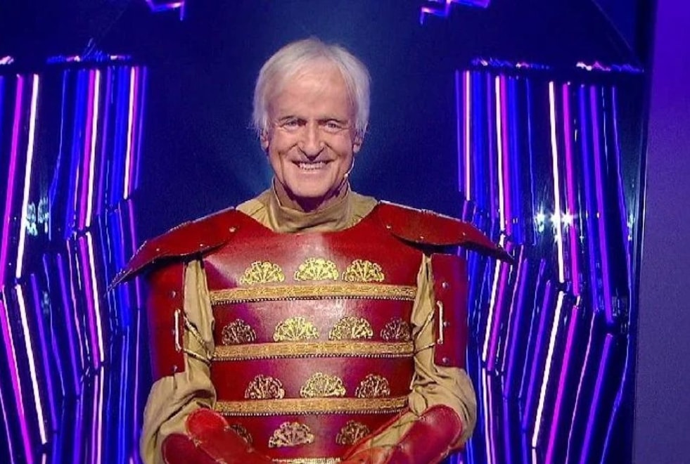 Mask Singer : « C’est lourd, c’est chiant ! » Dave balance sur l’émission et évoque son gros salaire