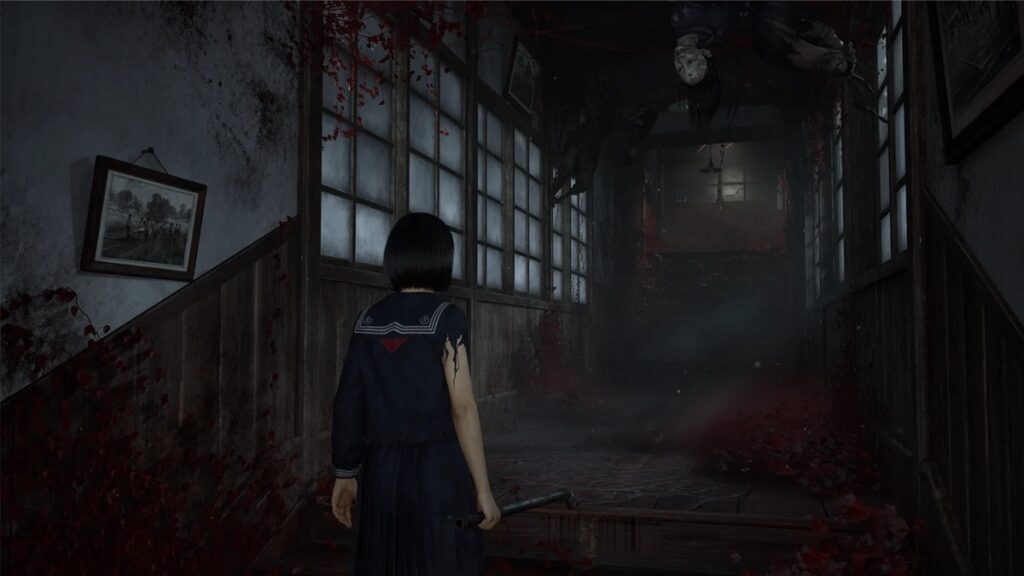 Shimizu Hinako faisant face à un monstre dans Silent Hill f