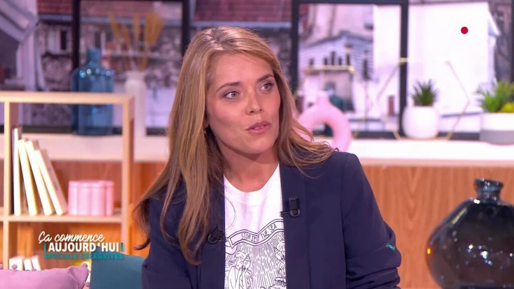 Emma Daumas (Star Academy) dans l'émission Ça commence aujourd'hui sur France 2.