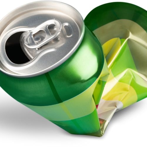 Une canette de soda vide  