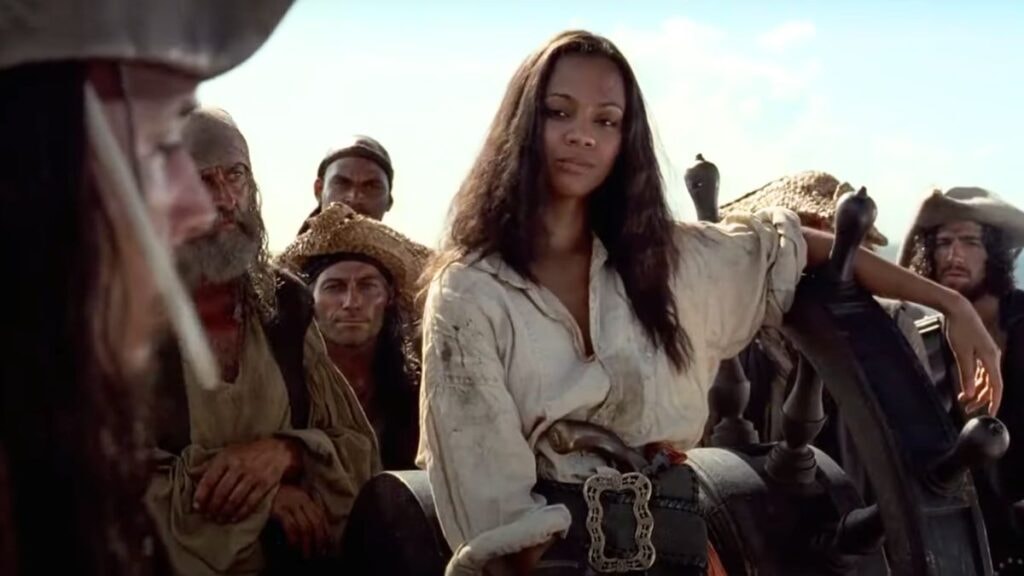 anamaria (interpretée par zoe saldana) dans pirates des caraibes : la malediction du black pearl