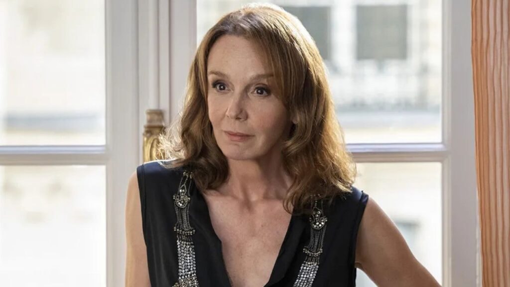 sylvie-emily-in-paris