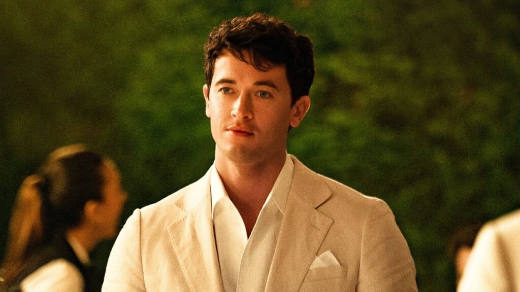 Alex (Tom Blyth) dans People we meet on vacation