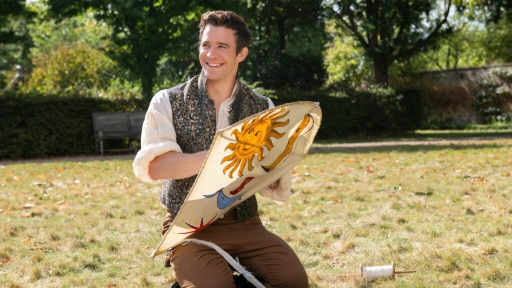 Benedict dans la saison 4 de la série La Chronique de Bridgerton