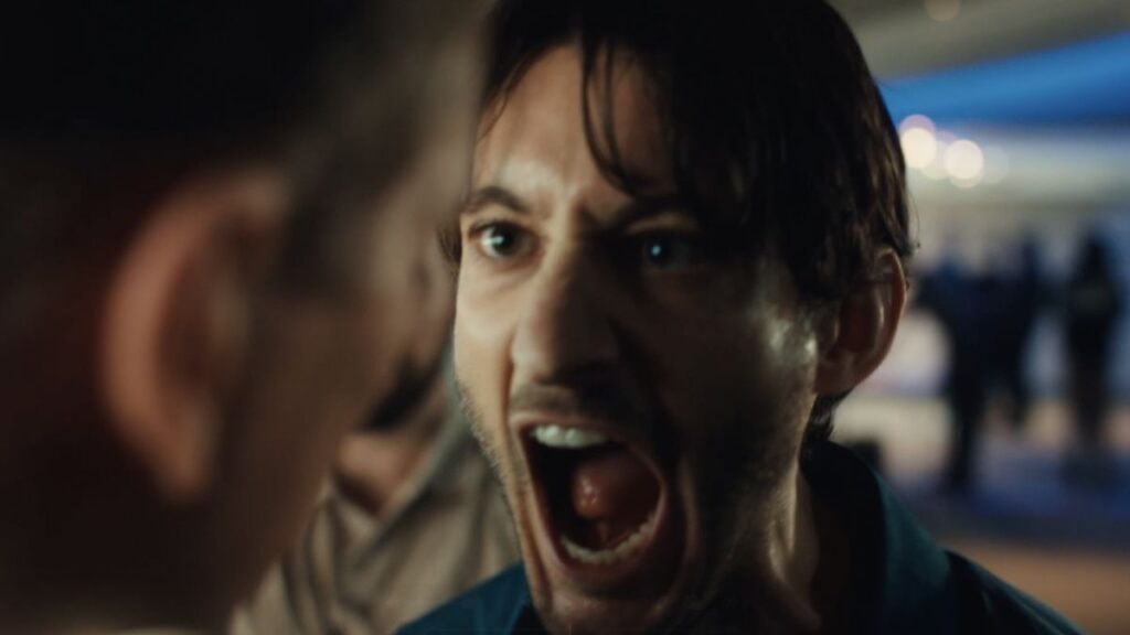 Gourou, Pierre Niney