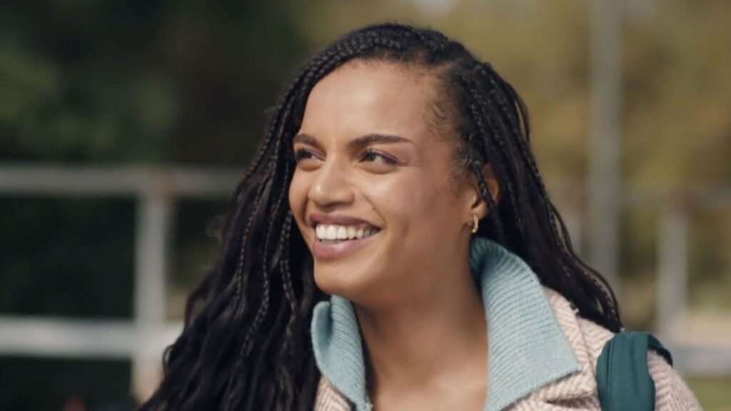 Mélody (Nelly Lawson) dans Demain nous appartient.