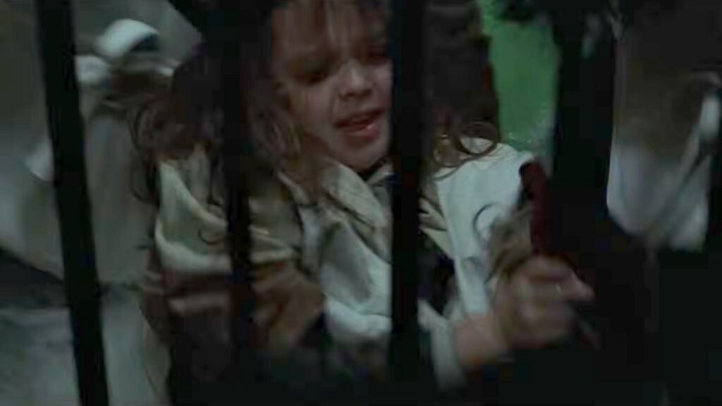 Cora qui se noit dans Titanic