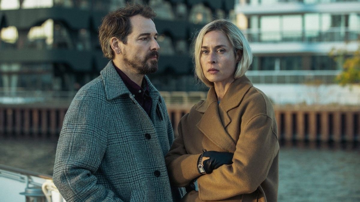 image de la série unfamiliar sur netflix