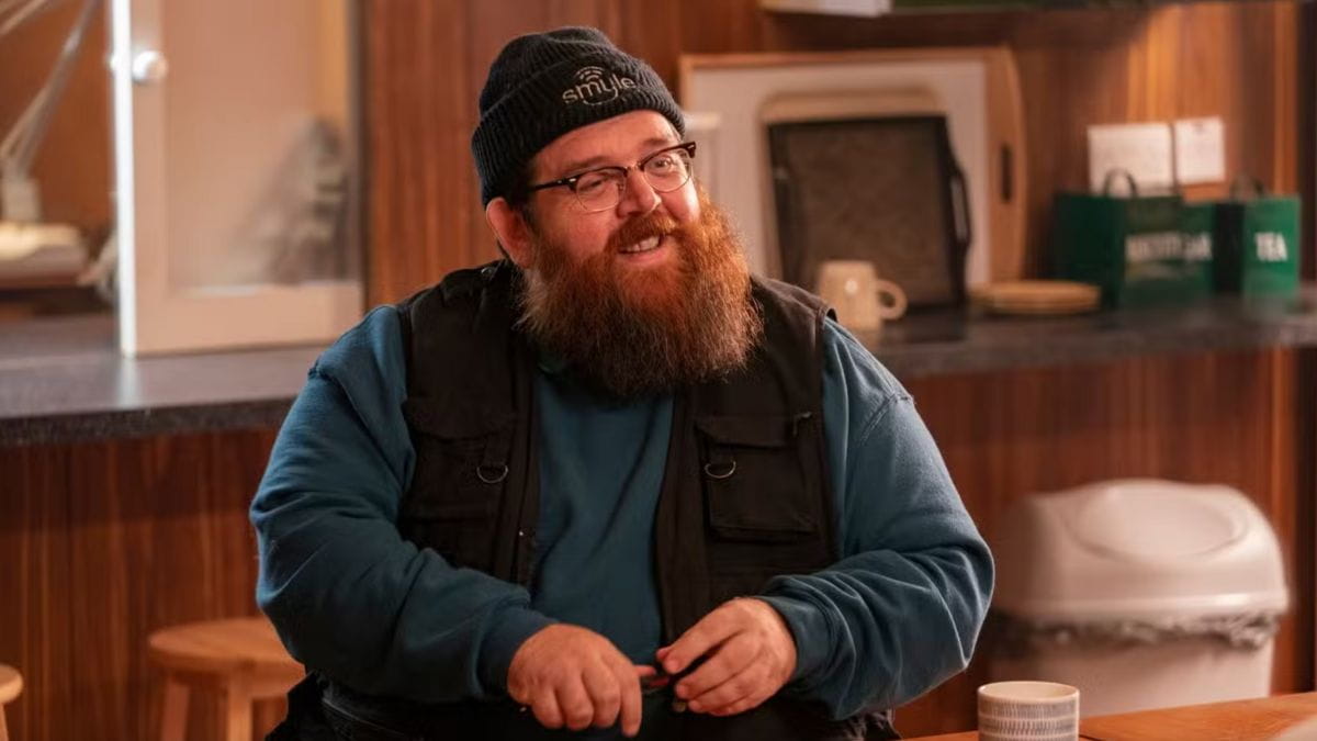 Nick Frost dans la série Truth Seekers.